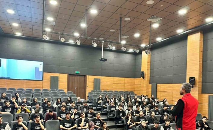 Ağrı Emniyetinden öğrencilere güvenlik semineri