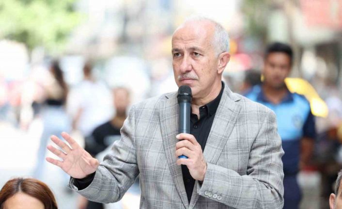 Akdeniz Belediye Başkanı Mustafa Gültak, Zafer Çarşısı esnafıyla bir araya geldi