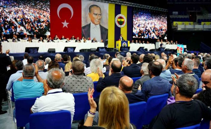 Ali Koç: "Futbolda ne deseniz hakkınız var ama mali konularda bir şey söylemeyin"