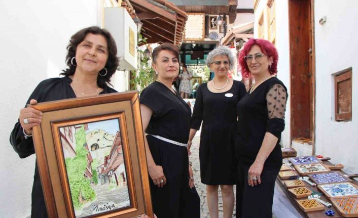 Amasya’da çini ustası kadınlar satışa çıkan atölyelerini borçlanıp satın aldı