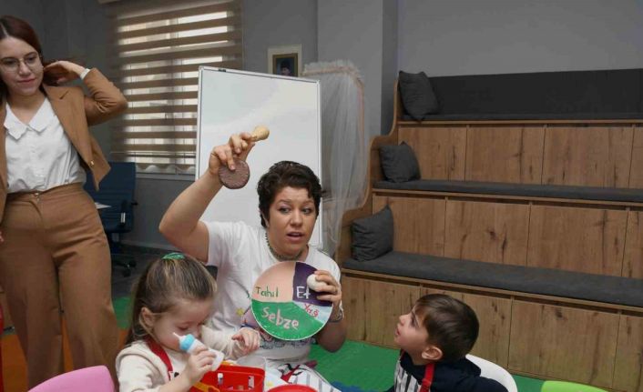 ‘Anne Baba Çocuk Eğitim Merkezi’ ebeveyn ve çocukların gözdesi oldu