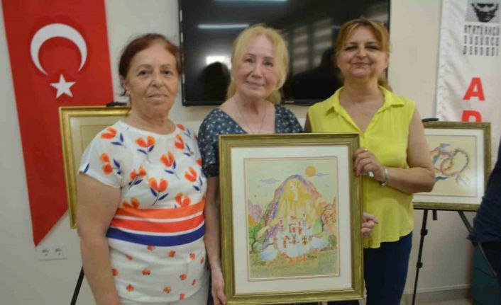 Ayvalık’ta minyatür ve tezhip sergisi