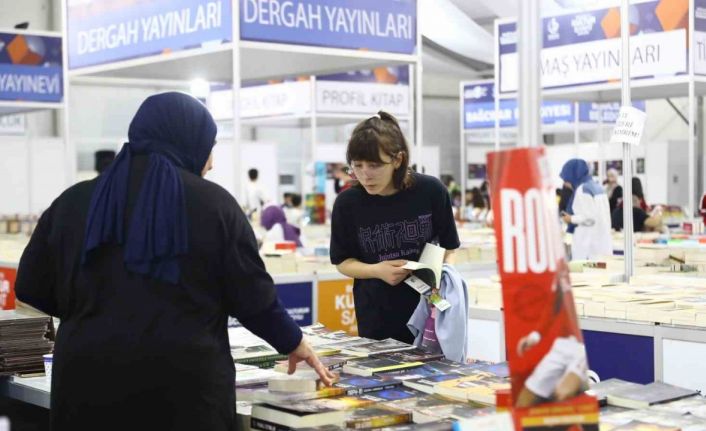 Bağcılar Kitap Fuarı’nda depremzedeler için “Bi bana Bi Malatya’ya Kitap” kampanyası