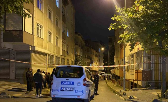 Bağcılar’da temeli kazılan inşaatta toprak kayması: Tedbir amacıyla 6 katlı bina boşaltıldı