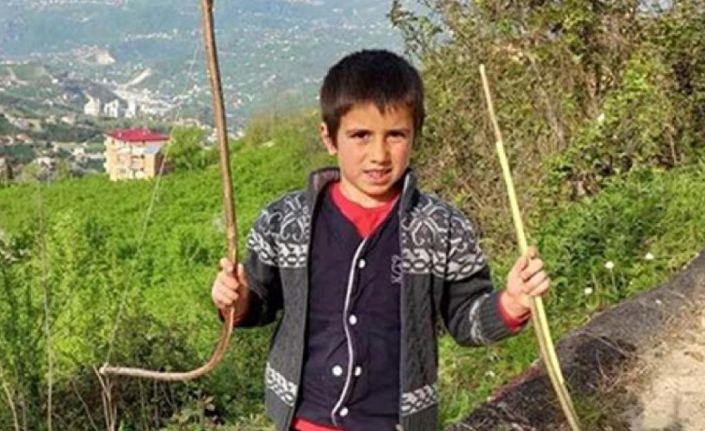 Başına isabet eden yorgun mermi nedeniyle hayatını kaybeden 9 yaşındaki Kerem Can son yolculuğuna uğurlandı