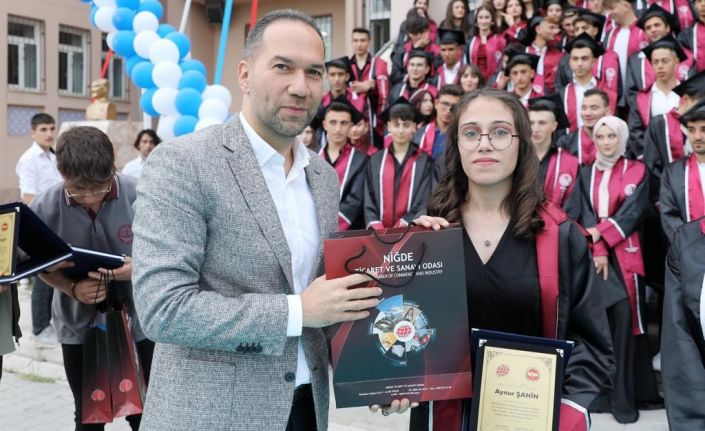 Başkan Özdemir’in mesaisi yoğun geçiyor