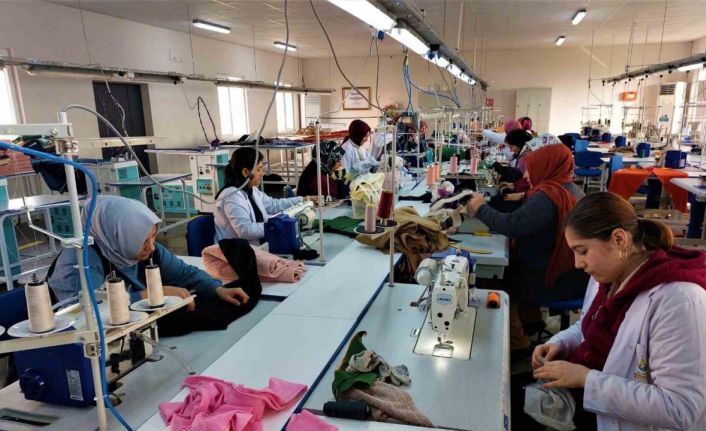 Başkan Tören “İşsizlik sorununa, nitelikli meslekleri öğreterek çözüm bulmak gayesindeyiz”