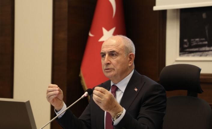 Belediye Başkanı Dr. Hasan Akgün:" Sakın ola ki binalarınızın metrekaresinde dikkat çekici indirime gitmeyin"