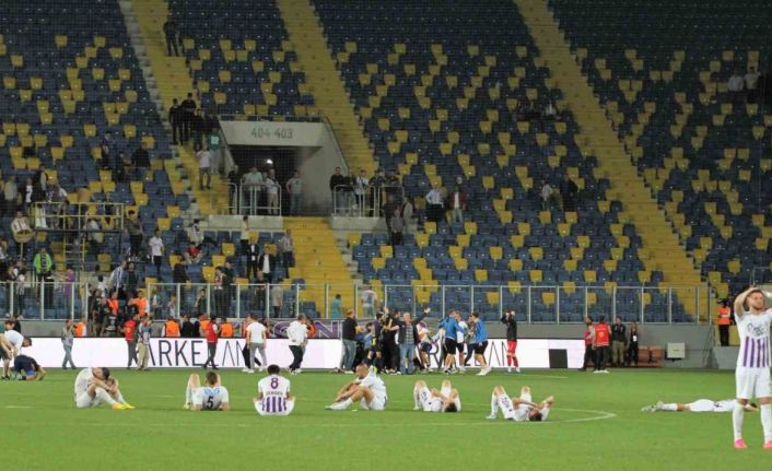 Belediye Derincespor TFF 2. Lig’e yükseldi