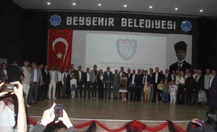 Beyşehir’de emektar esnaf ödüllendirildi