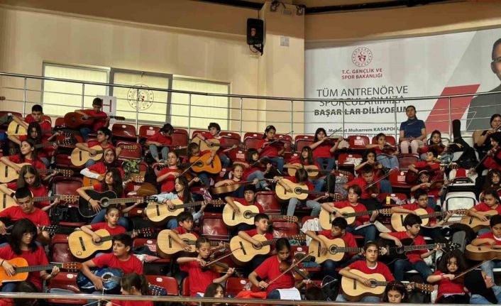 Bin Enstrüman Bin Umut Projesinin 2’nci Gençlik Orkestrası Konseri düzenlendi