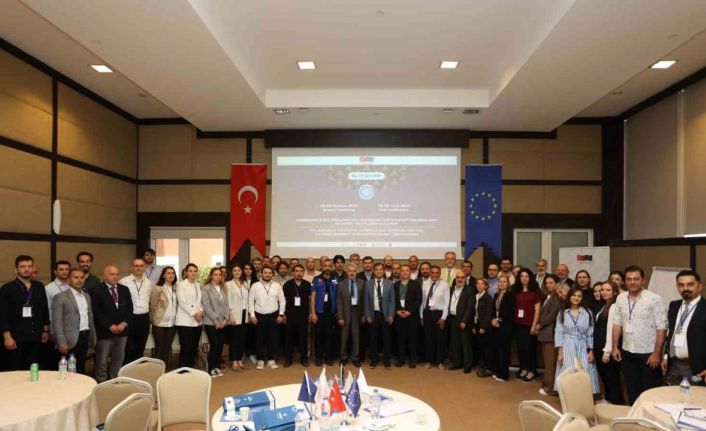 Binaların güçlendirilmesinde kompozit malzeme ve teknik tekstil kullanımının artması için tüm taraflar bir araya geldi