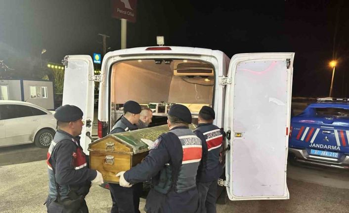 Birlikte yaşadığı iddia edilen kadının kocasını öldüren şahıs hakim karşısına çıktı