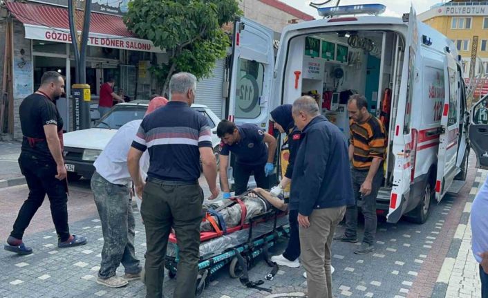 Bolvadin Beledisine ait inşaatta çalışan iki yabancı uyruklu işçi iskeleden düştü