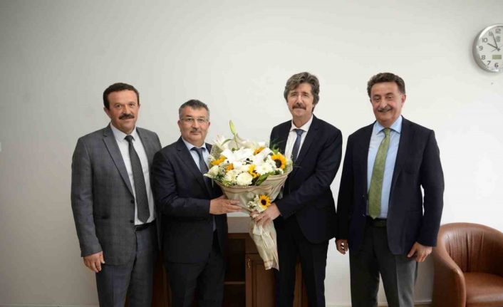 BUÜ’de yeni Rektör Yardımcısı Prof. Dr. Zekeriyya Arı oldu