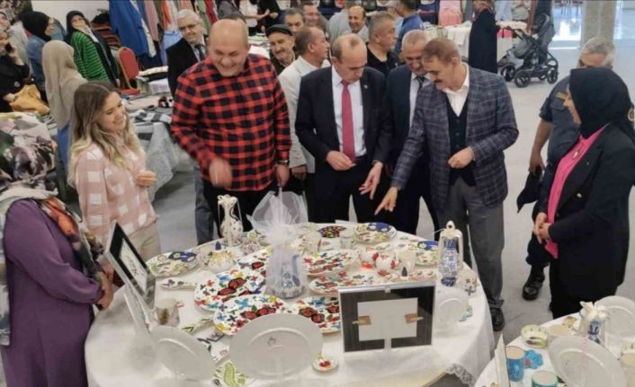 Çavdarhisar’da yıl sonu sergisi