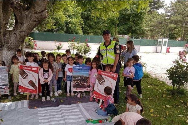 Çocuklar için "Tatilde de Trafik Kuralları Aklımda" projesi geliştirildi