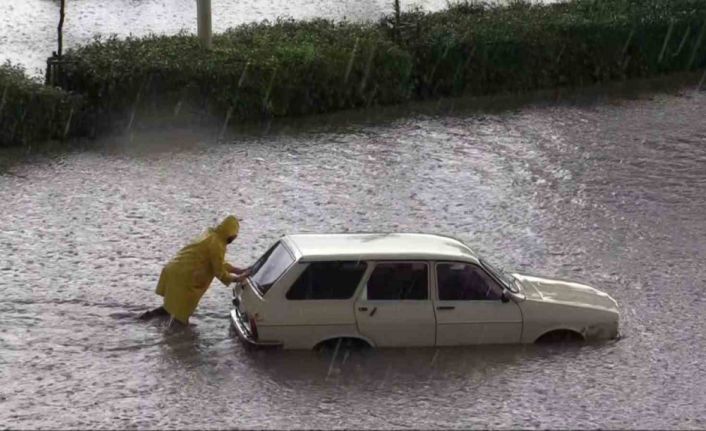 Çorum Belediye Başkanı Aşgın: “Metrekareye 20 kilogram yağış düştü”