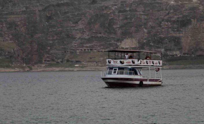 Defalarca terör saldırısına maruz kalan GAP’ın vizyon projesi barajda 10,5 milyar metreküp su depolandı