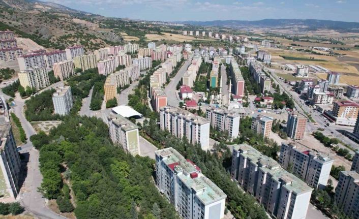 Depremde 150 blok ağır hasar aldı, yeni konutları aynı yere istiyorlar