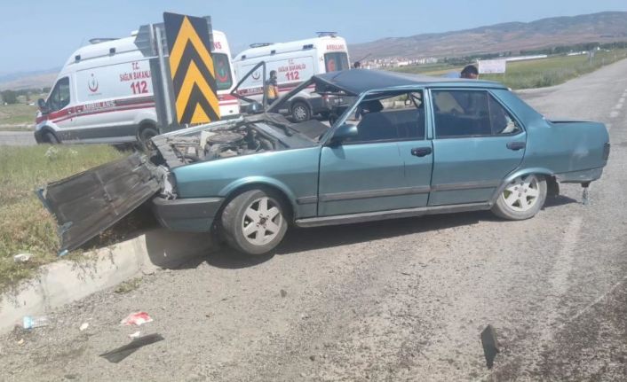 Dikkatsizlik kazaya neden oldu 3 yaralı