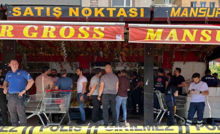 Diyarbakır’da arazi anlaşmazlığı yüzünden iki kardeş markette uğradığı silahlı saldırı sonucu hayatını kaybetti.