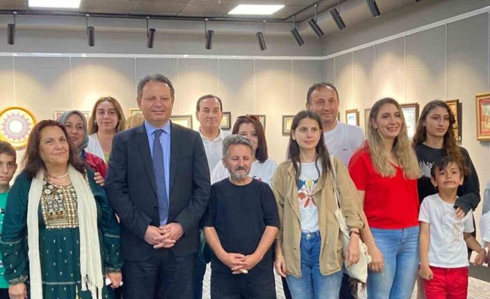 Ebru, minyatür ve  tezhip üzerine “3 Sanatçı” karma sergisi Ankaralı sanatseverlerin beğenisine sunuldu