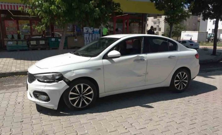 Elazığ’da motosiklet ile otomobil çarpıştı: 1 yaralı