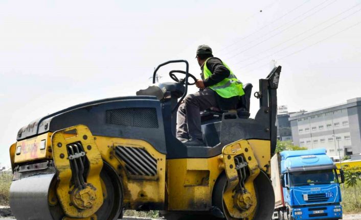Esenyurt’un yolları yenileniyor