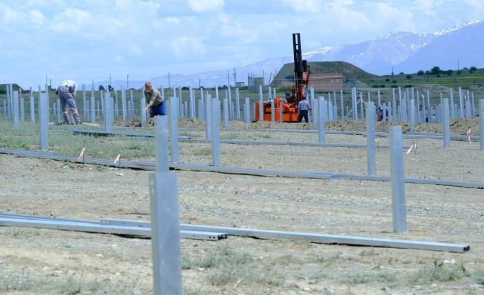 GES yapım çalışmaları devam ediyor