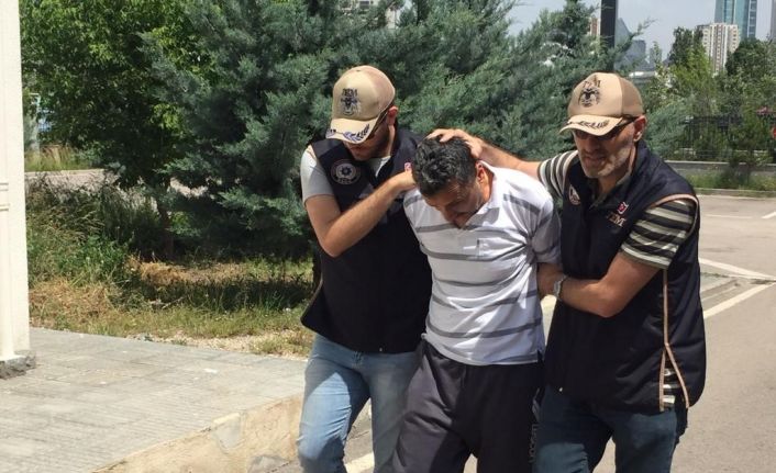 Gri kategoride aranan FETÖ yöneticisi yakalandı