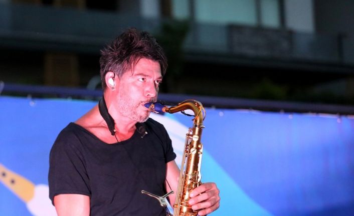 Guillamue Perret Nilüfer Caz Festivali’nde sahne aldı