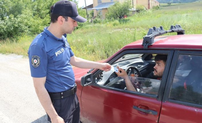 Hocalar’da jandarma ve polisten ortak trafik denetimi