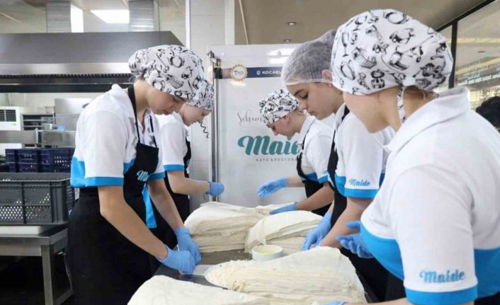 Hollandalı öğrenciler Türk Mutfağının inceliklerini Kocaeli’de öğrendi