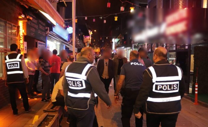 Huzur operasyonunda aranması bulunan 10 kişi yakalandı