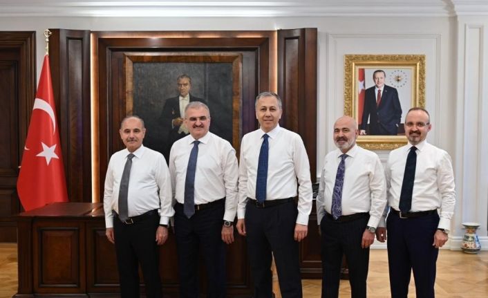 İçişleri Bakanı Yerlikaya, yeni yardımcılarını tebrik etti