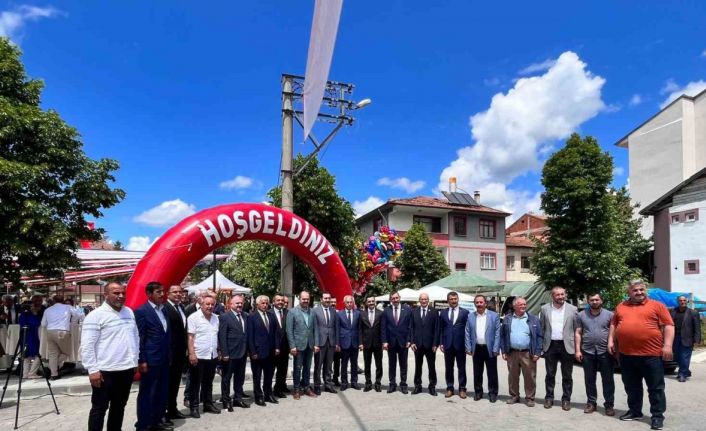 İhsangazi Kent Meydanı ’siyez şenliği’ ile açıldı