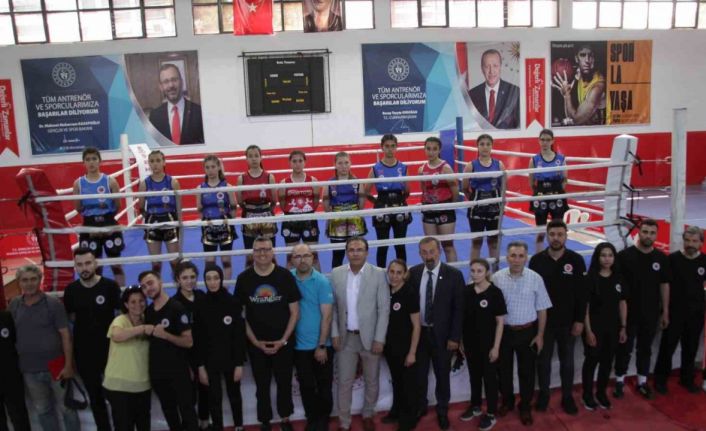 İller arası Halk Eğitim Kurumları Muaythai Şampiyonası başladı