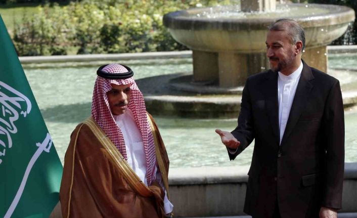 İran ve Suudi Arabistan arasında 7 yıl sonra ilk görüşme