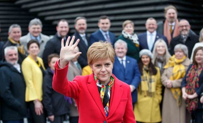 İskoçya’nın eski Başbakanı Nicola Sturgeon gözaltına alındı