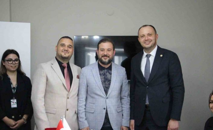 İsmail Akgül milletvekili olunca Yeşilay’da boşalan başkanlık koltuğuna Bayram Erden seçildi