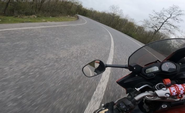 İstanbul’da motosikletlinin ölümden döndüğü kaza kamerada