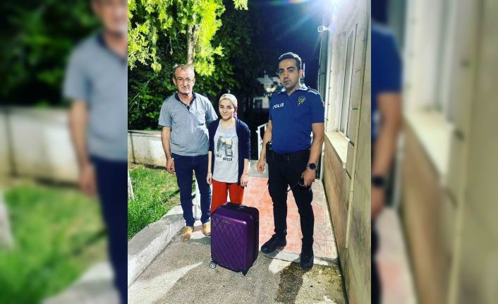 Karıştırılan çantadan çıkan 350 bin TL değerindeki ziynet eşya sahibine teslim edildi