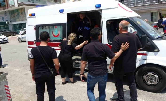 Kazada oğlu yaralanan baba, sağlık ekiplerinin "iyi" cevabı ile rahat nefes aldı