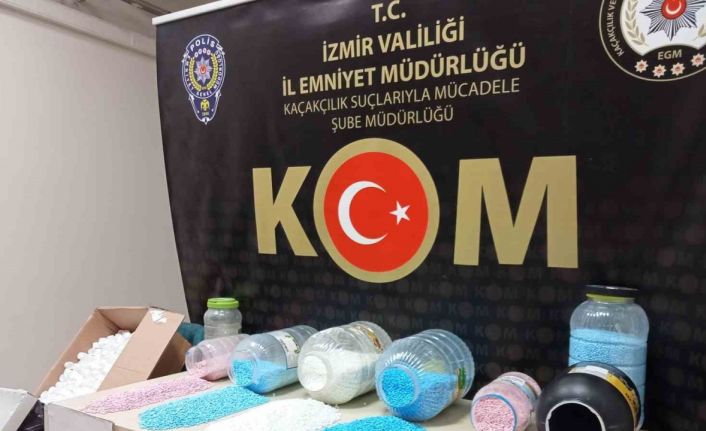 Kedi ve köpek maması ambalajında sahte vücut geliştirme ilaçları ele geçirildi