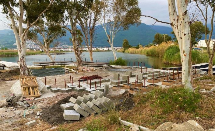 Kocagöl’de kaçak yapılar sökülüyor