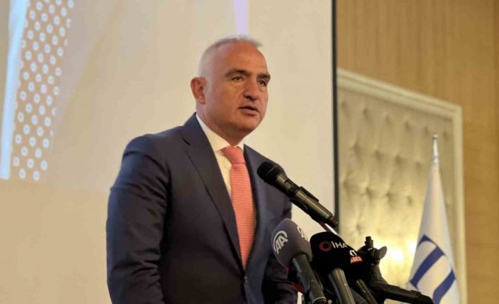 Kültür ve Turizm Bakanı Ersoy: "Yaşanan olumsuzluklara rağmen 2023 yılı 56 milyar dolar gelir hedefimizi koruyoruz"