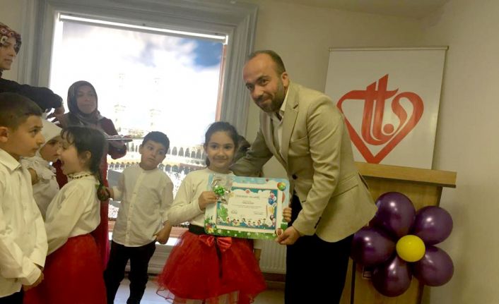 Kuran-ı Kerim okuyan çocuklar için tören düzenlendi