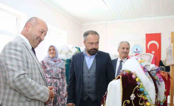 Kütahya Demirciören Köy Yaşam Merkezi’nde ilk ürünler sergilendi