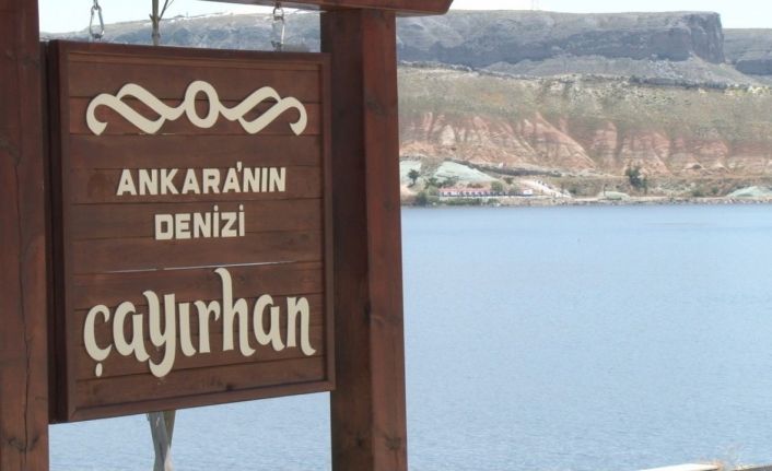 Mavi ile yeşilin bir arada bulunduğu Ankara’nın denizi: Çayırhan Gölü